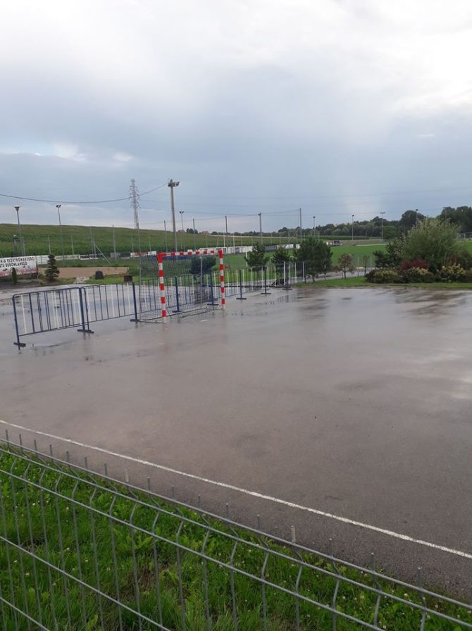 Nowe boisko asfaltowe przy TS&nbsp;Węgrzce