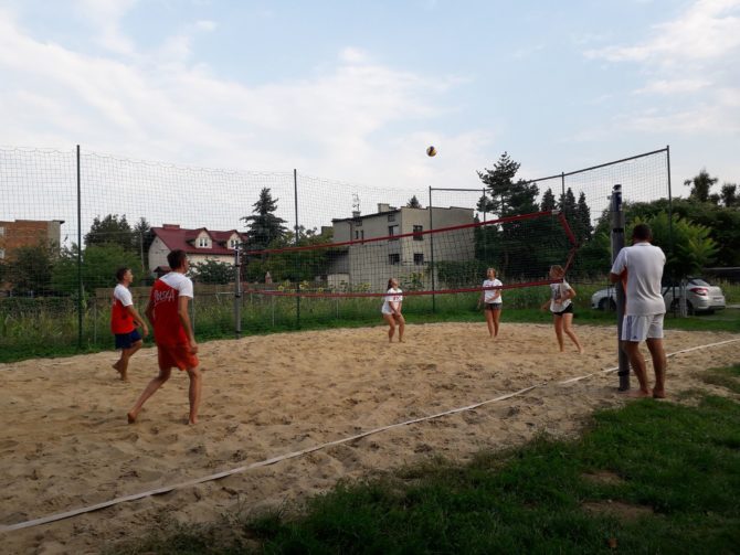 Węgrzce na&nbsp;sportowo – piłka plażowa – coraz goręcej!