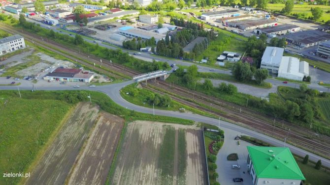 Budowa ciągu pieszo-rowerowego i&nbsp;przebudowa nawierzchni asfaltowej Węgrzce – Dziekanowice – Batowice: początek prac