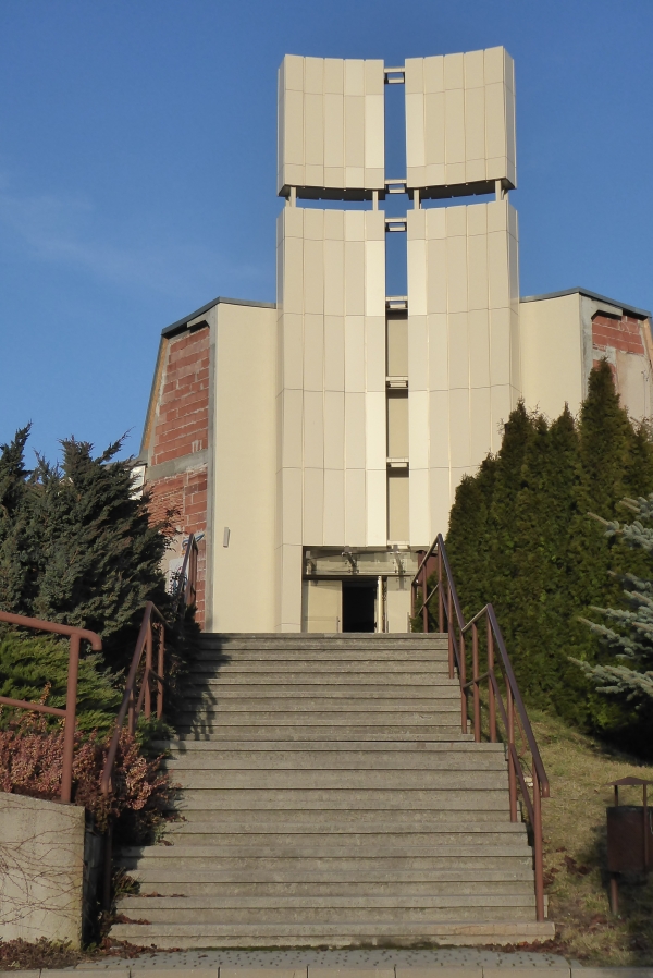 Transmisja nabożeństw w&nbsp;kościele parafialnym w&nbsp;Węgrzcach