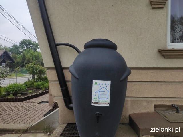 Jestem eko! Łapię deszcz! Pierwsze zbiorniki u&nbsp;mieszkańców