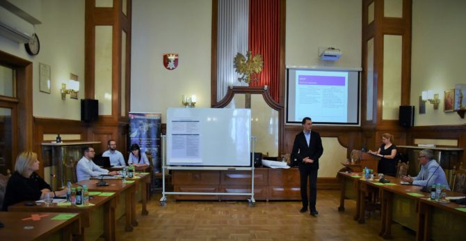 Trwają konsultacje społeczne projektu Strategii „Powiat Krakowski 2030”