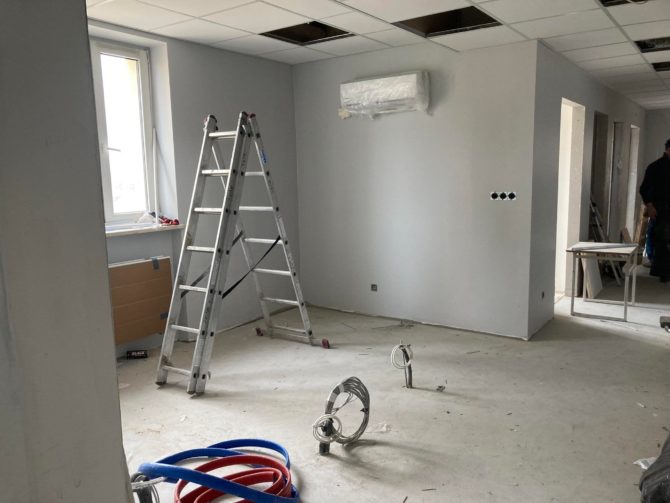 Zaglądamy do&nbsp;budynku Centrum Medycznego w&nbsp;Węgrzcach