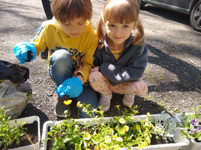 Podziękowania dla osób zaangażowanych w&nbsp;stworzenie Ukraińskiej Chatki