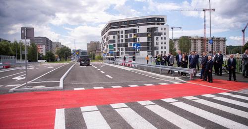 Otwarcie wiaduktu pomiędzy osiedlem Piastów i&nbsp;Batowicami