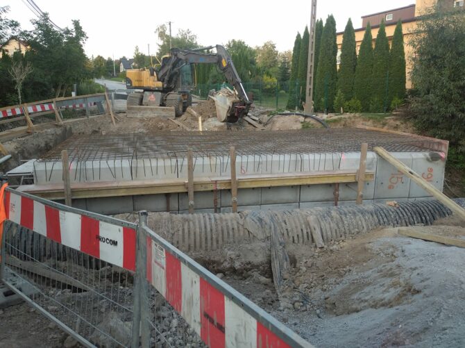 Most na&nbsp;B1 – zbrojenie na&nbsp;wykończeniu