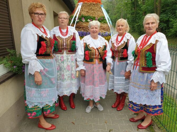 Wieniec dożynkowy KGW Węgrzce poświęcony
