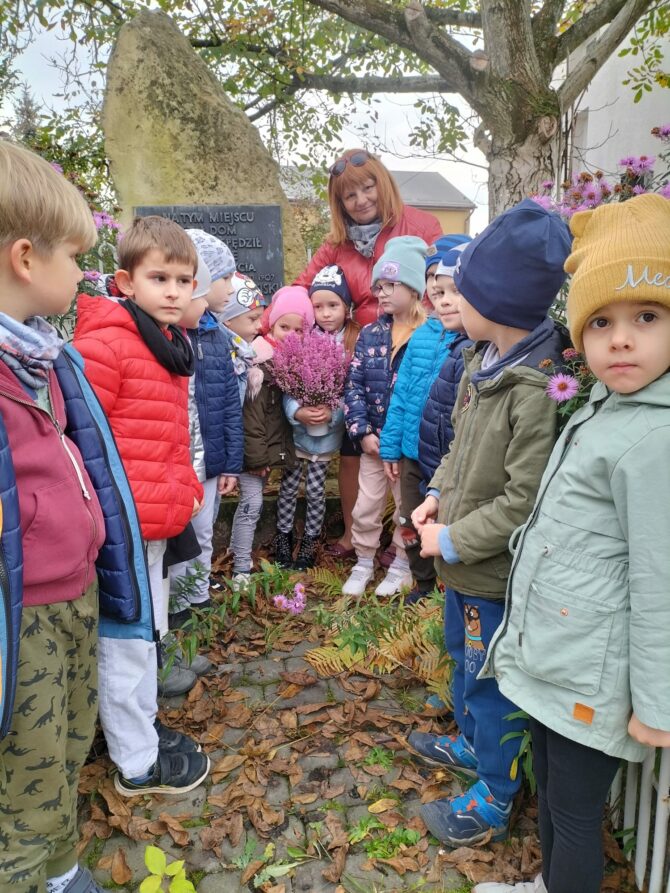 Przedszkolaki świętują Tydzień Kultury Ludowej