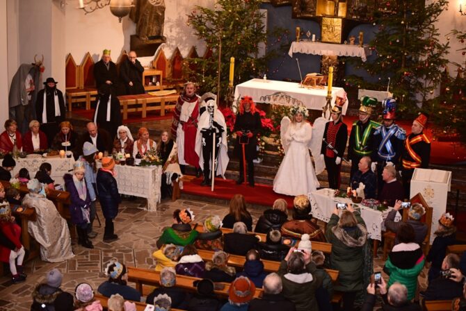 Relacja z&nbsp;Kolędowania w&nbsp;Węgrzcach